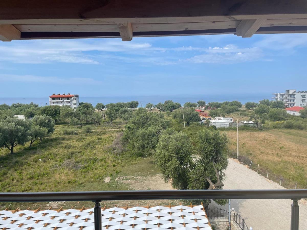 בורש Hotel Riviera מראה חיצוני תמונה