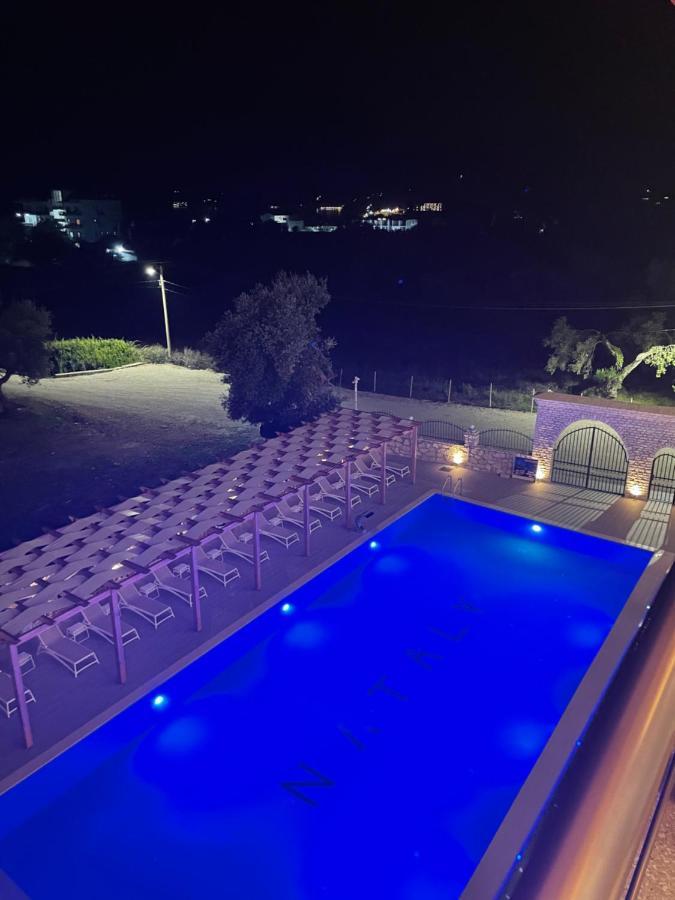 בורש Hotel Riviera מראה חיצוני תמונה