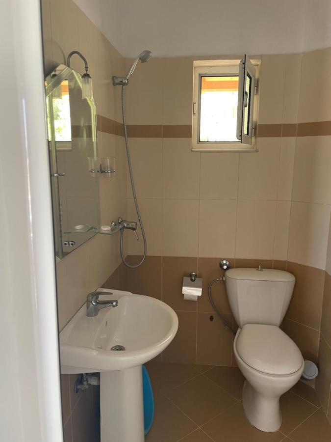 בורש Hotel Riviera מראה חיצוני תמונה